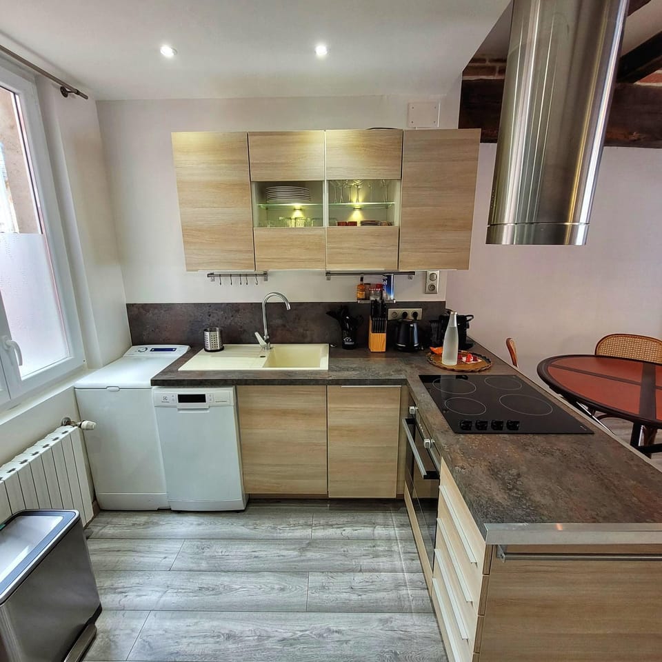 dishwasher, stove, washing machine, kitchen