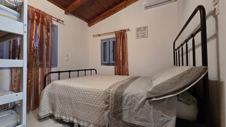 Property building, Living room, Bedroom