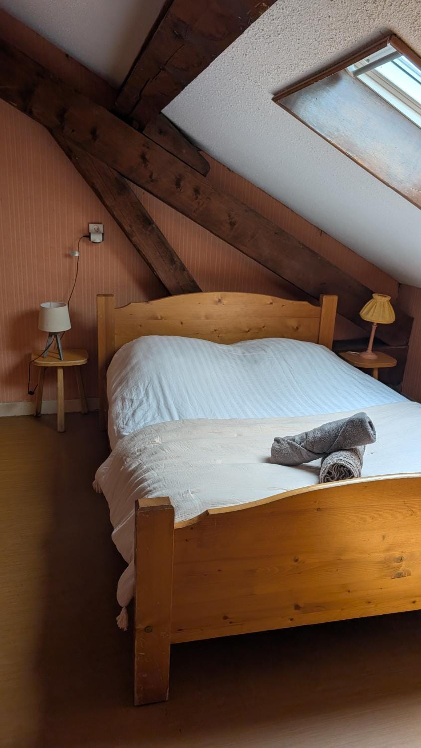Bed, Bedroom