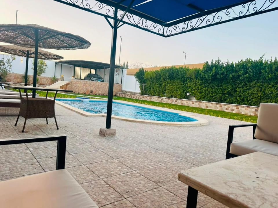 Garden, Swimming pool, Swimming pool