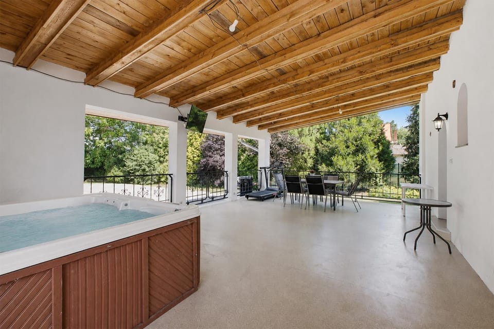 Vila v Lahošti Villa in Czechia