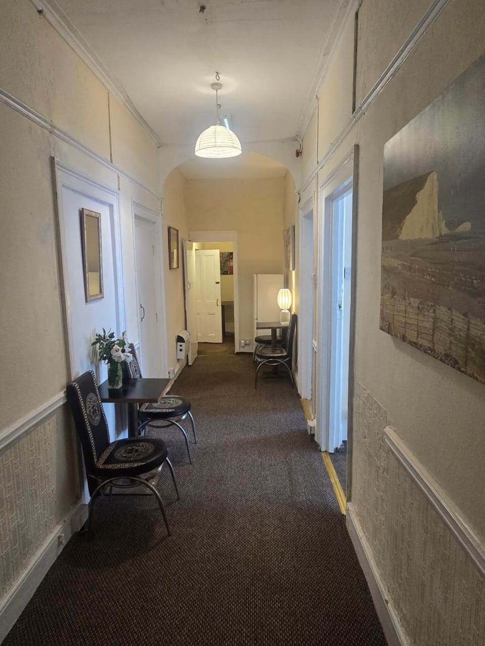 Large flat with parking near train station Apartment in Dover