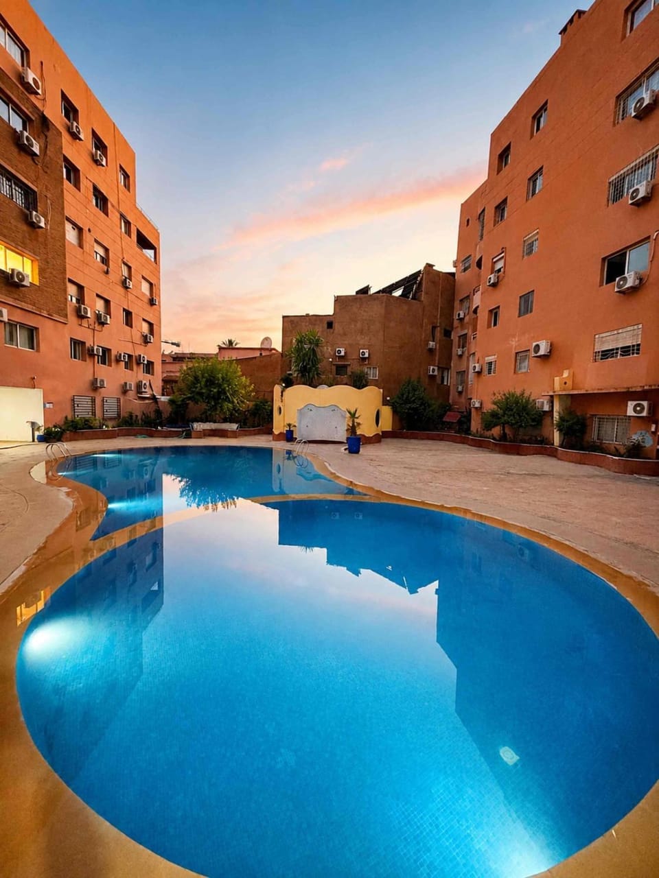 Swimming pool
