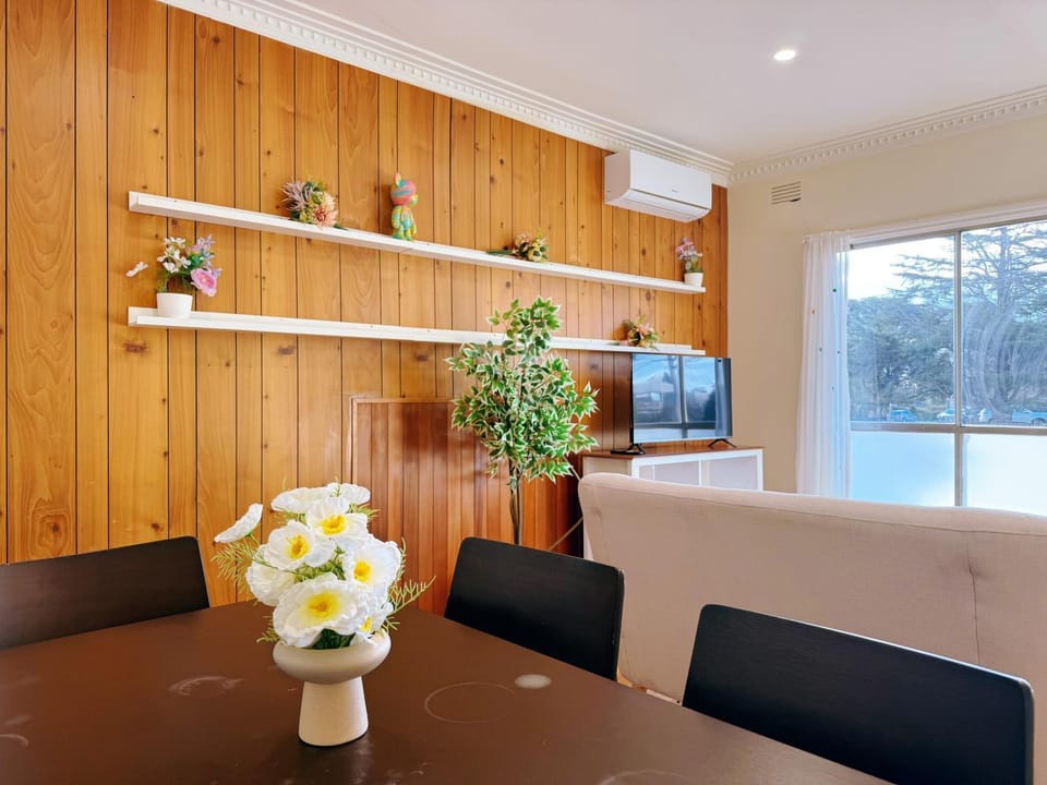 Whole family home in Doncaster, within the bustling east of Melbourne House in Melbourne