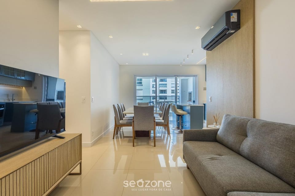 TV and multimedia, Living room, Dining area