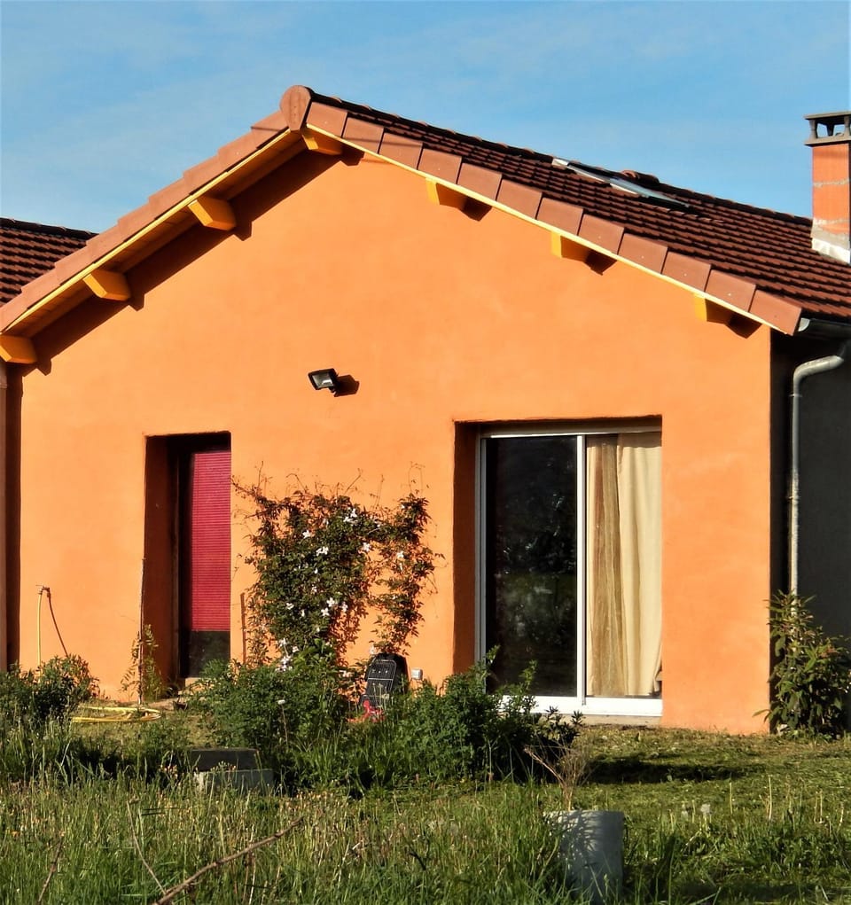 Gite du Laumache Ardèche du nord Saint-Victor 07410 House in Provence