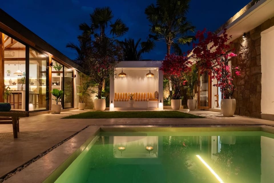 Garden, Swimming pool