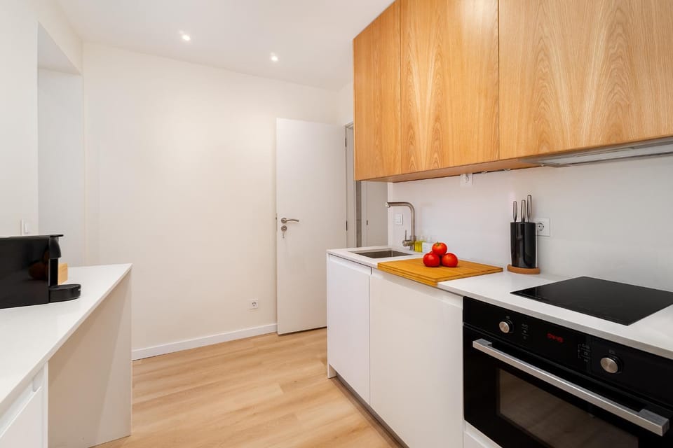 Kitchen or kitchenette, oven, stove