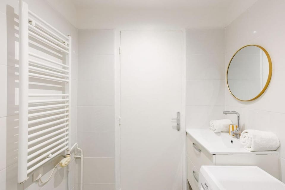 Upstays Studio 28m2 Balcony AC Apartment in Cannes