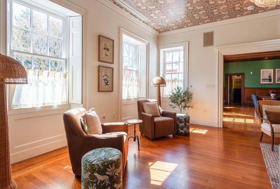 Joseph Story Estate Sleeps 19 Parking Elevator House in Marblehead