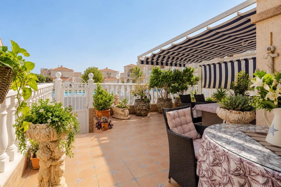 Patio, Balcony/Terrace, Seating area