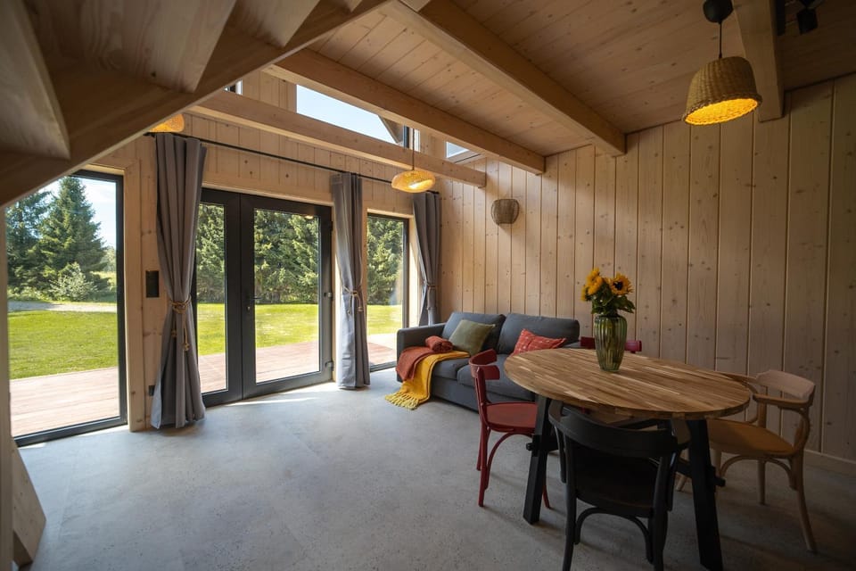 Cicho-Sza, Nowoczesne Domki w Sercu Wetliny House in Poland