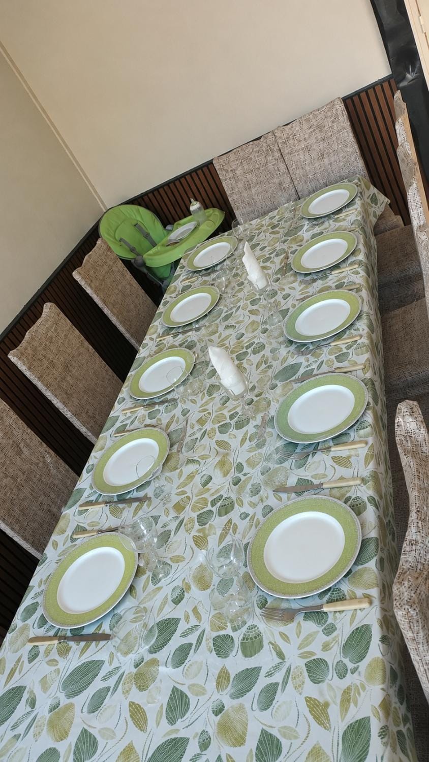 Dining area, kitchen
