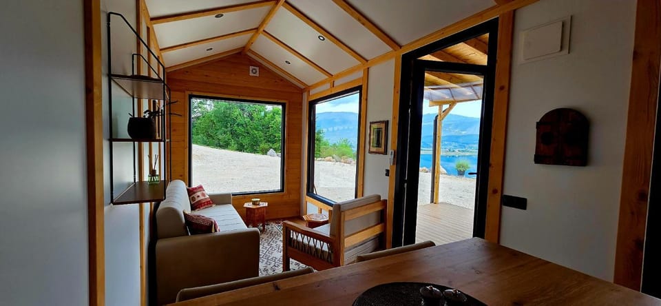 Natural landscape, View (from property/room), Living room, Photo of the whole room, Seating area