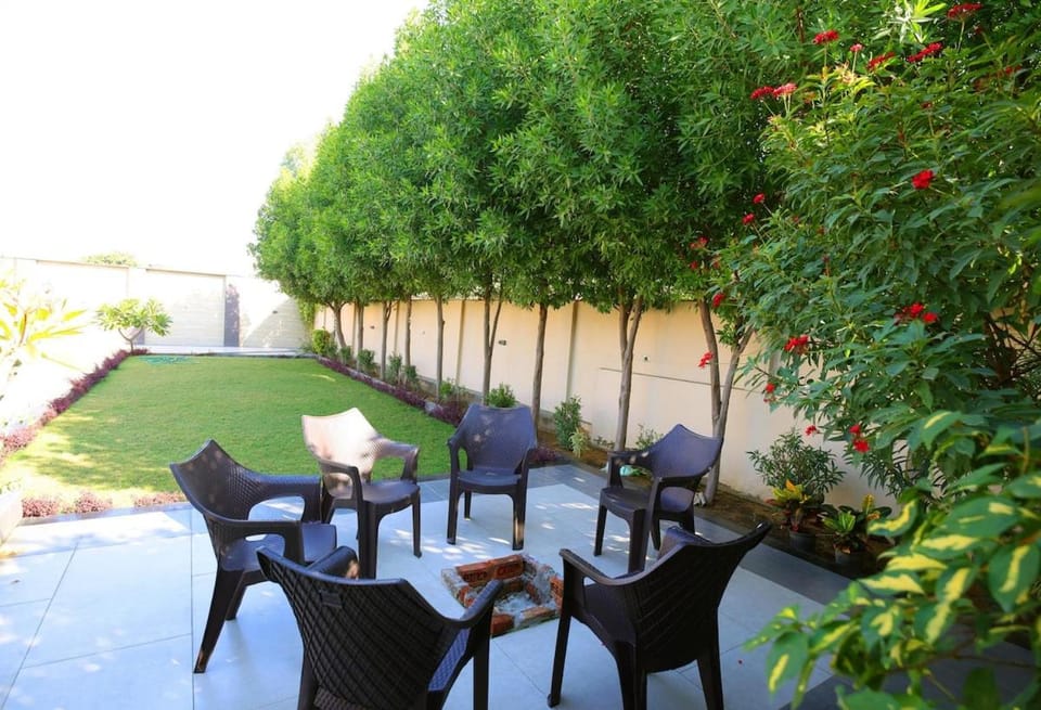 Luxury 4BR Villa w Pool, Garden, CampFire Villa in Rajasthan