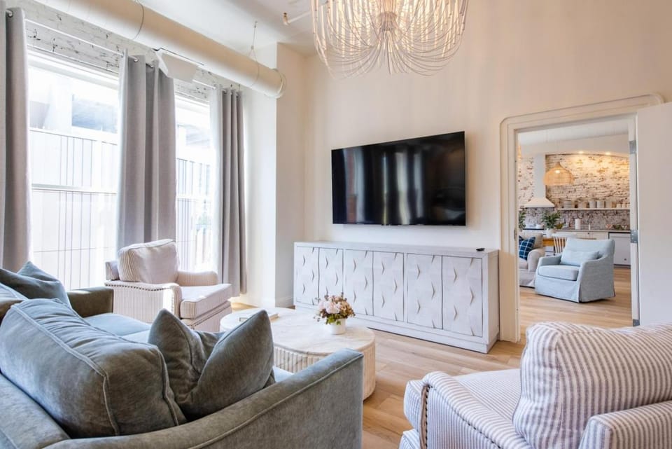 Hollyhock Suite 301 Apartment in Jefferson County