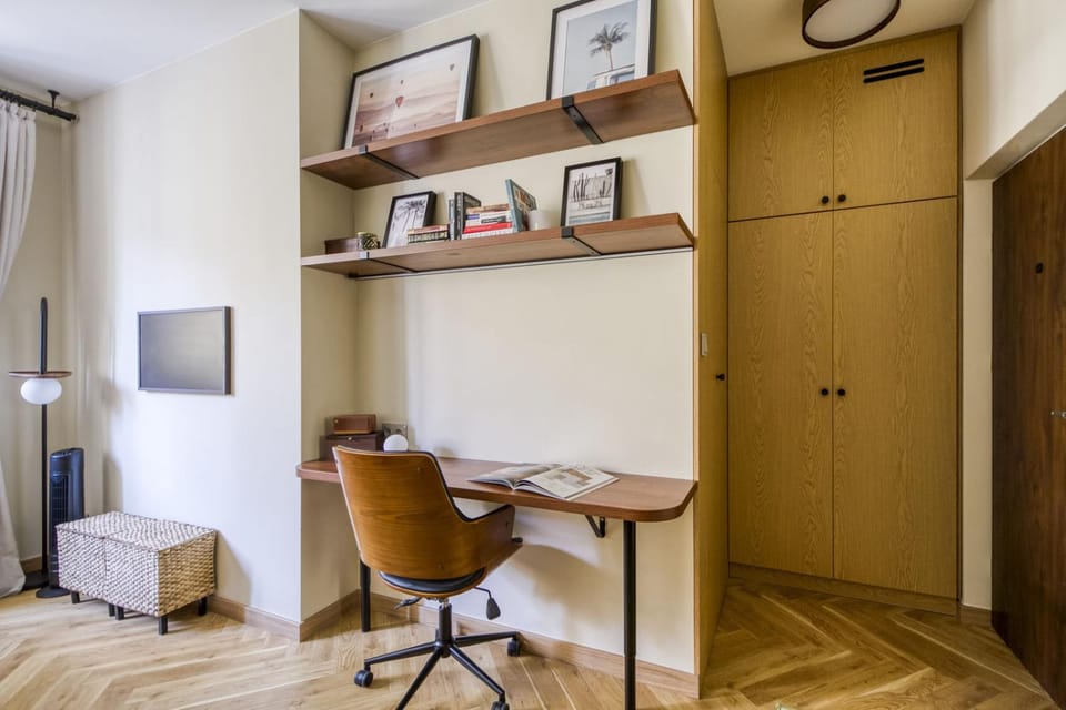 TV and multimedia, wardrobe