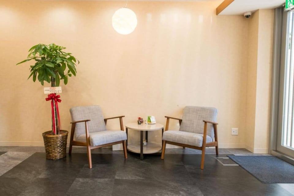 202 Orange Hotel Tsutenkaku 2min walk 1 guest Private Bathroom Apartment hotel in Osaka