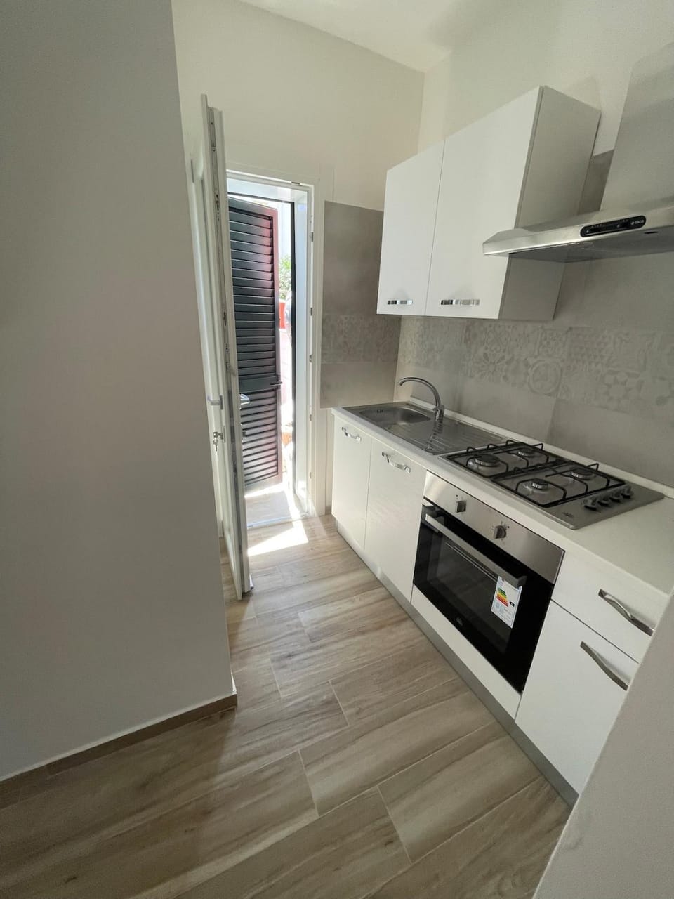 Case Roose Anzio Two-room apartment PT 97 with private courtyard House in Anzio