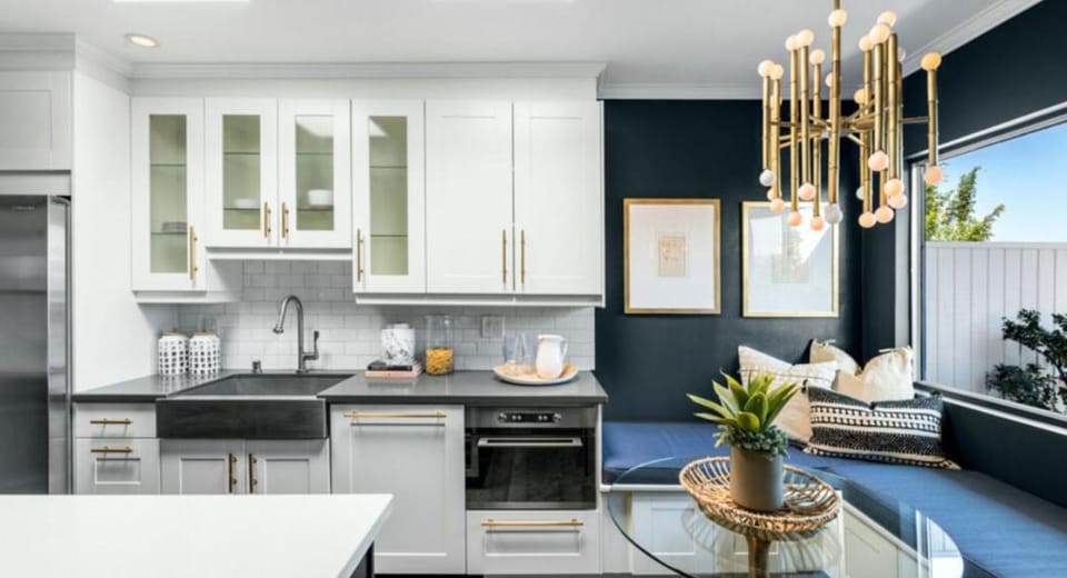 Modern Two Bedroom Residence Near Beach and Main Street Apartment in Venice Beach