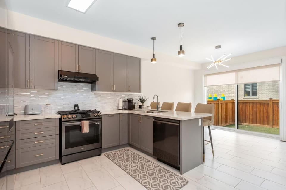Kitchen or kitchenette, stove, toaster, kitchen, kitchen