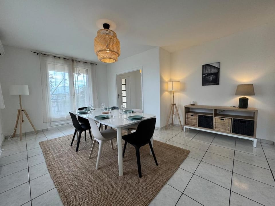 Stadium Grand QG-LDLC Arena-Eurexpo-Parking Apartment in Auvergne-Rhône-Alpes