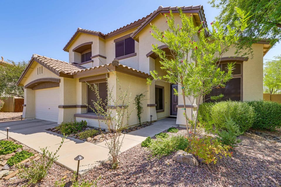 Fire Pit & Large Yard! Luxury Anthem Escape House in Anthem