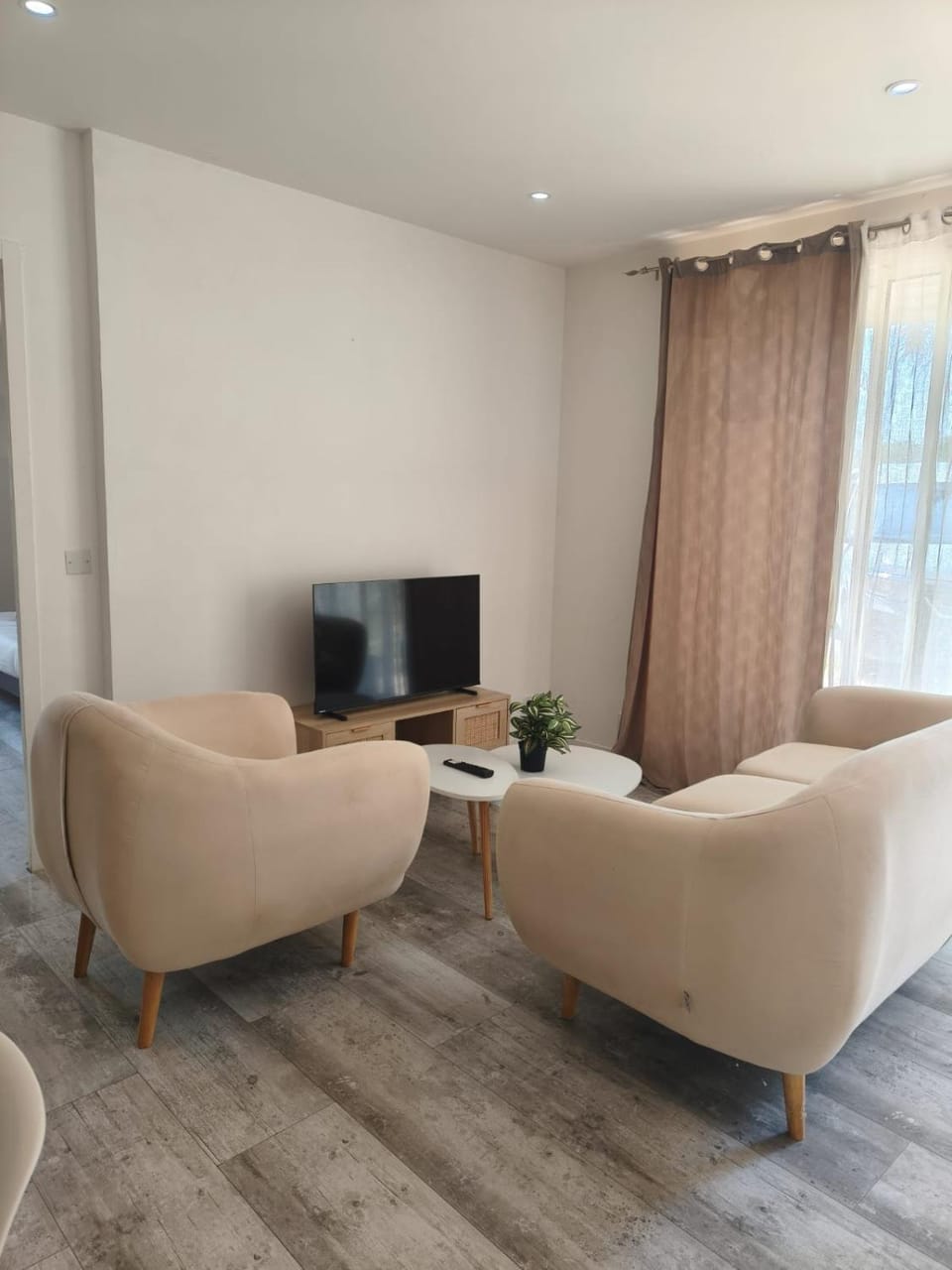 Communal lounge/ TV room, Living room