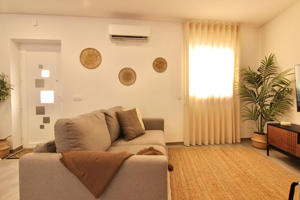 Living room, air conditioner