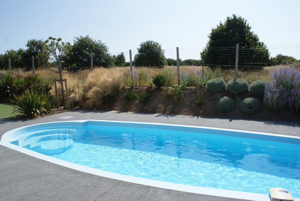 Property building, Swimming pool