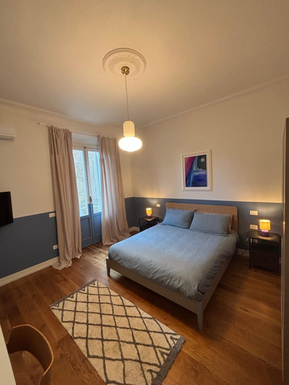 Bed, Photo of the whole room, Bedroom