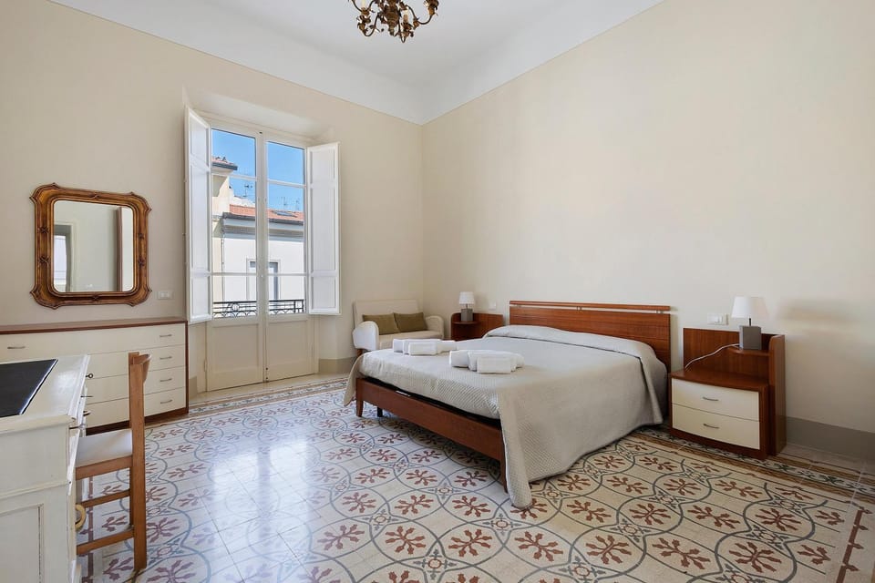 Property building, Living room, Bedroom