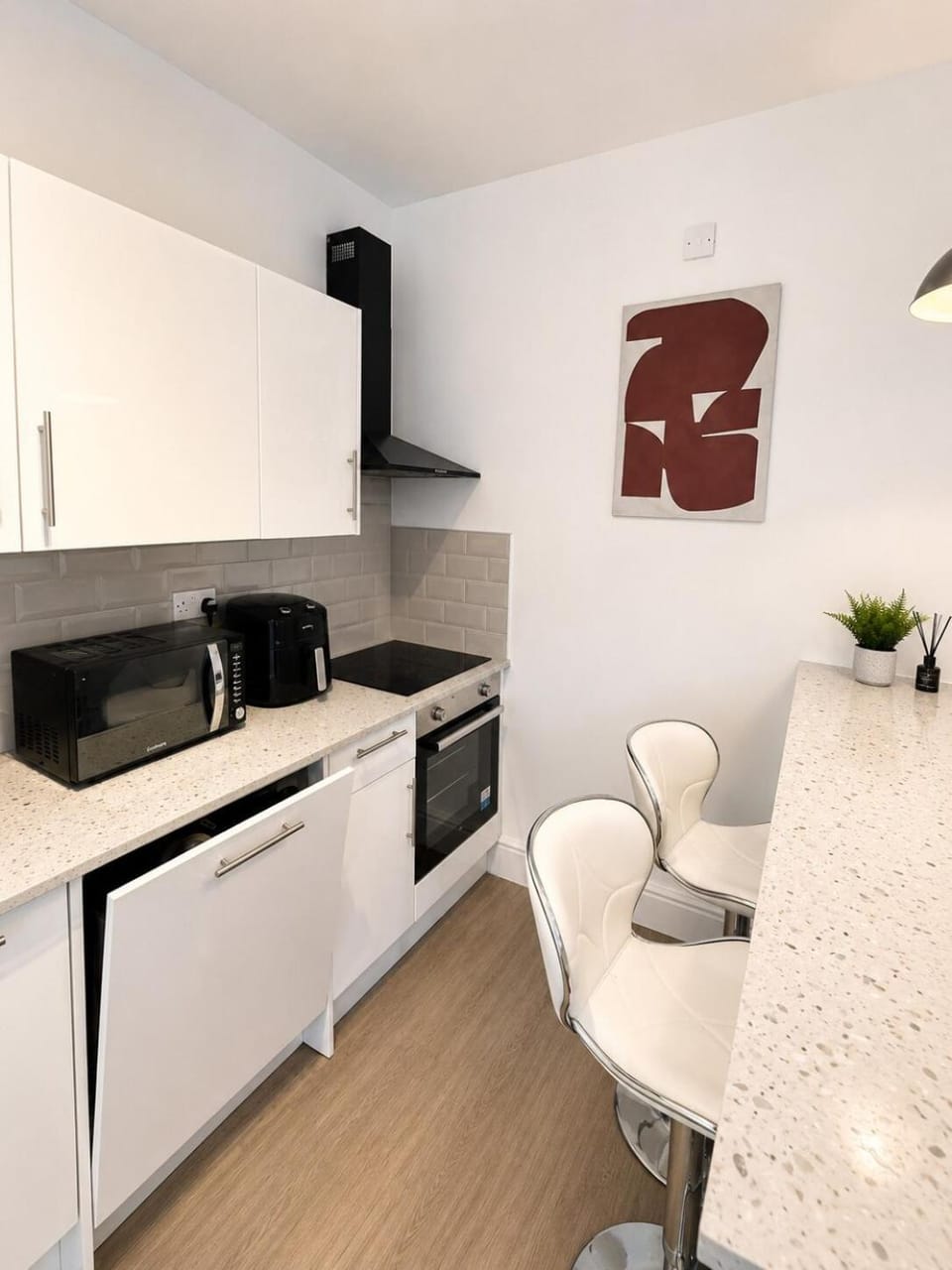 #187 Modern Retreat Near Warrington Centre - for 5 House in Warrington