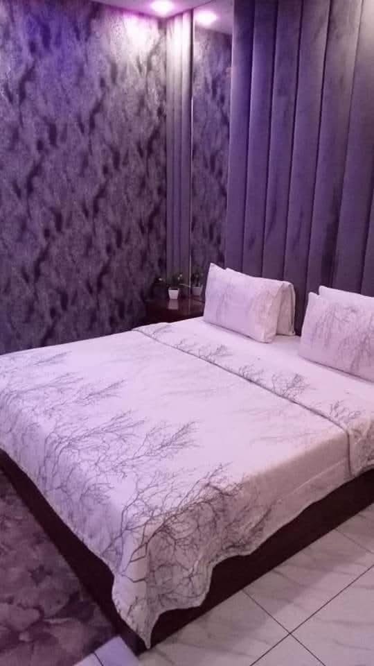 Royal Continental Guest House Bed and Breakfast in Karachi