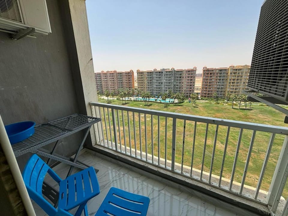 Property building, Day, View (from property/room), Balcony/Terrace