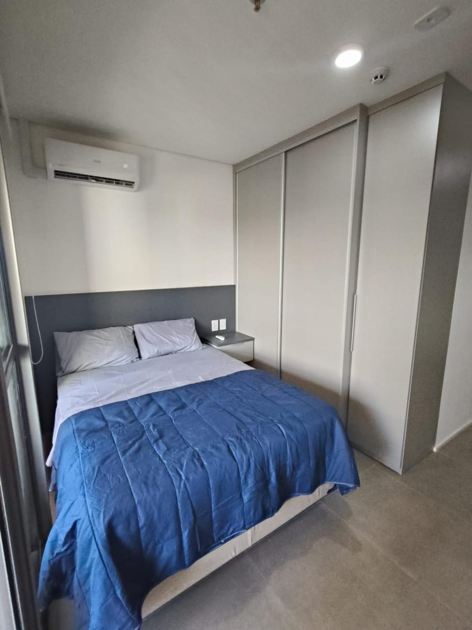 Bed, Photo of the whole room, Bedroom, wardrobe, air conditioner