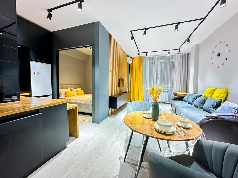 TV and multimedia, Kitchen or kitchenette, Dining area, oven