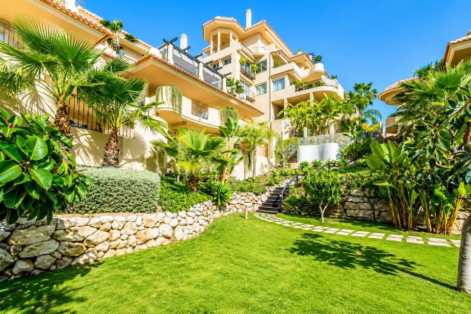 Property building, Garden, Garden view