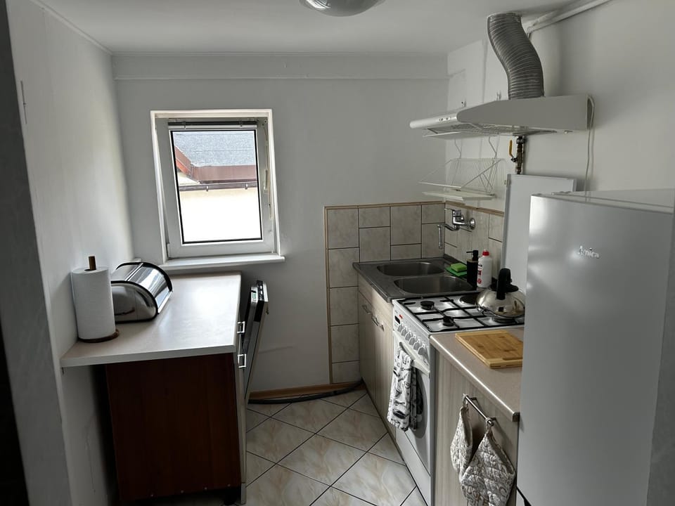 Coffee/tea facilities, Kitchen or kitchenette, dishwasher, oven