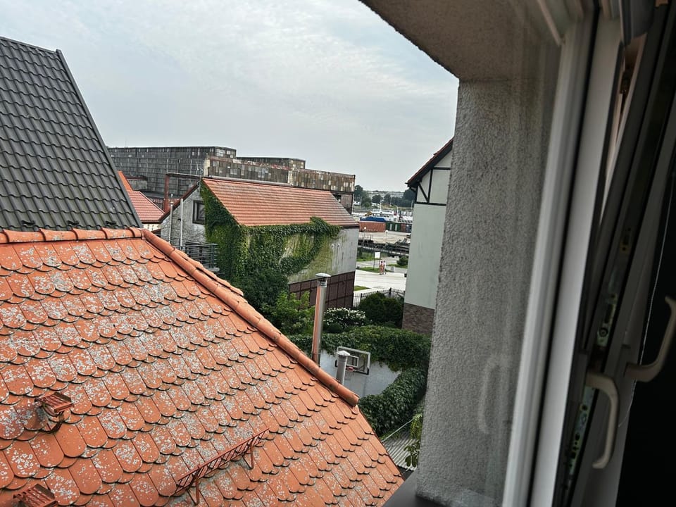 Property building, Natural landscape, View (from property/room), Balcony/Terrace, City view