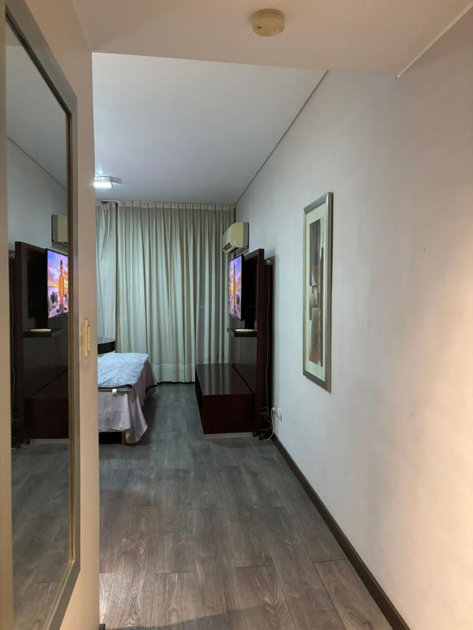Bed, TV and multimedia, Living room, Seating area