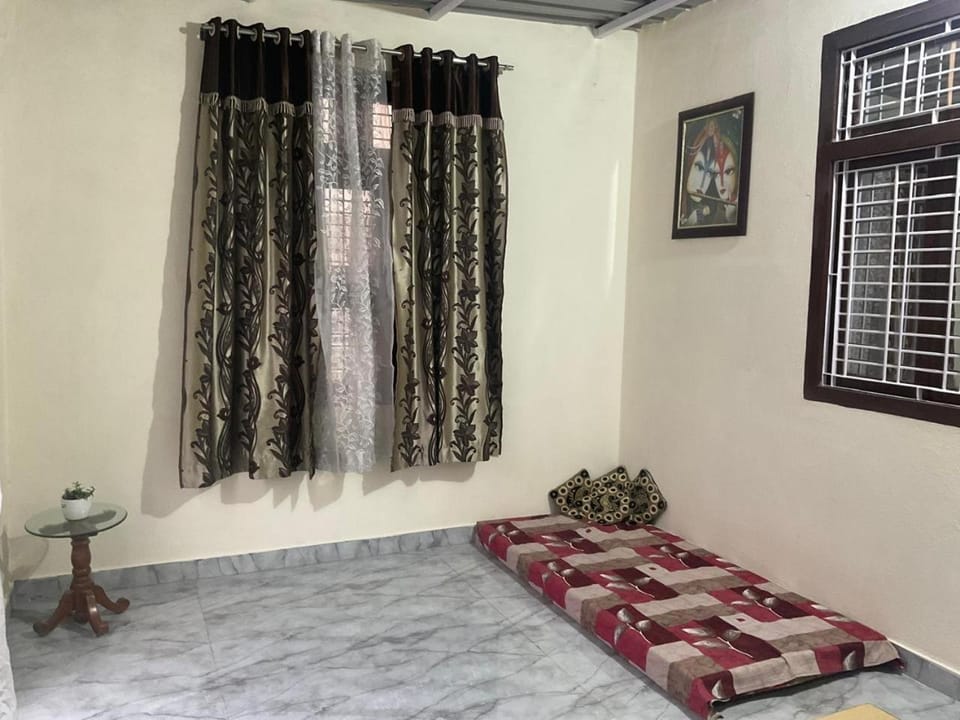 Premium homestay in Mathura Apartment in Uttar Pradesh
