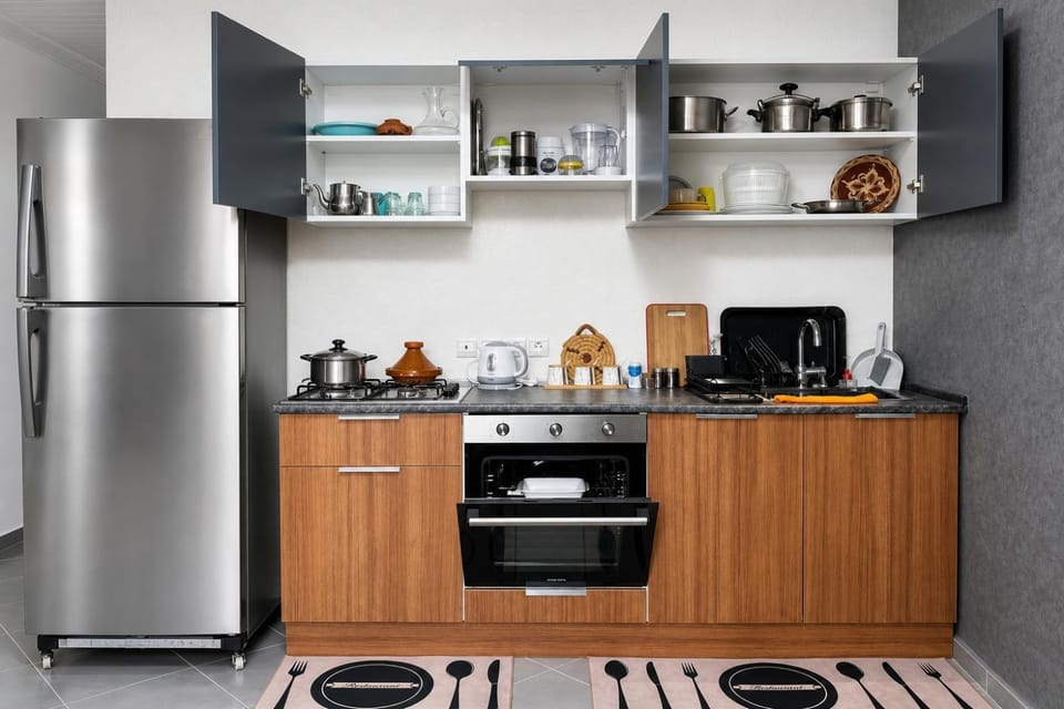 Coffee/tea facilities, Kitchen or kitchenette, minibar, oven