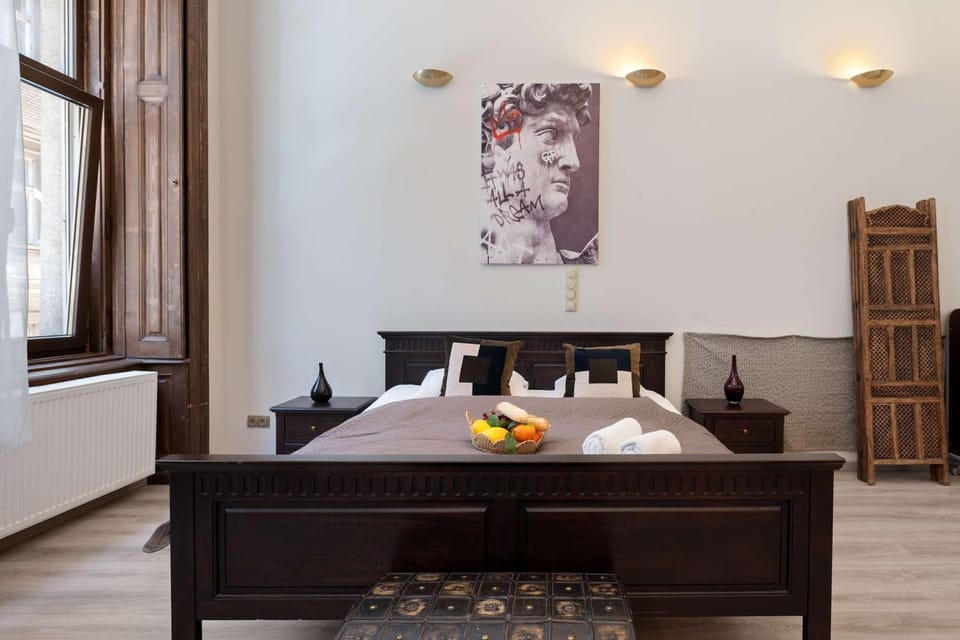 Grand Blvd Boutique Studio Opera with Gold Bath Apartment in Budapest