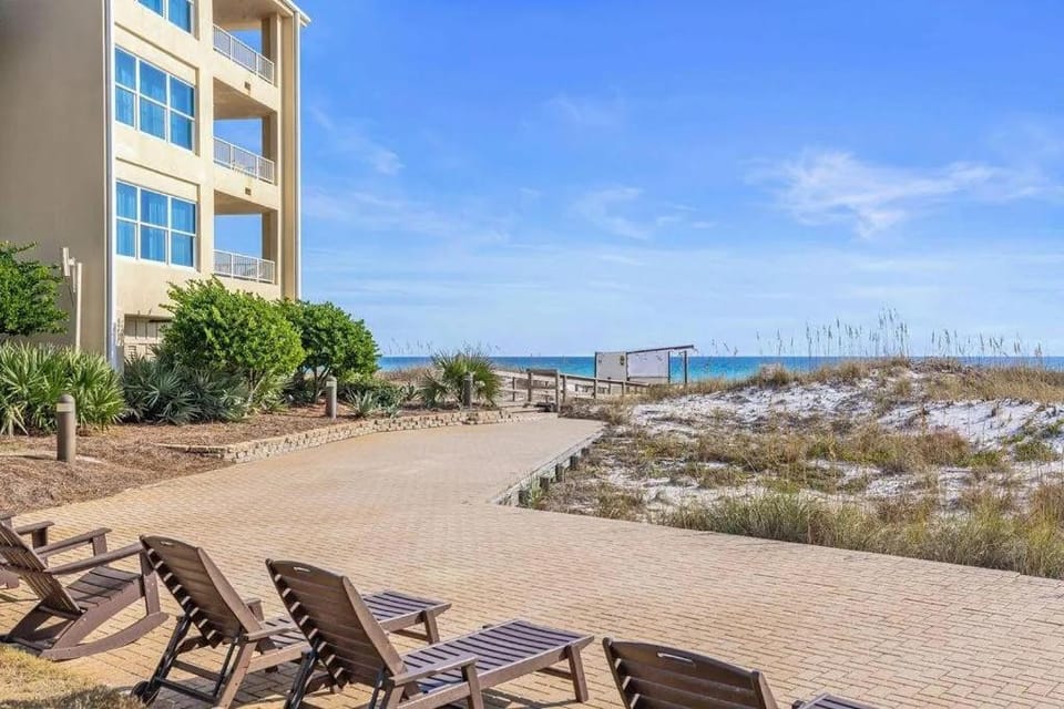 Book Me Baby! Serenity at Silver Dunes Apartment in Destin
