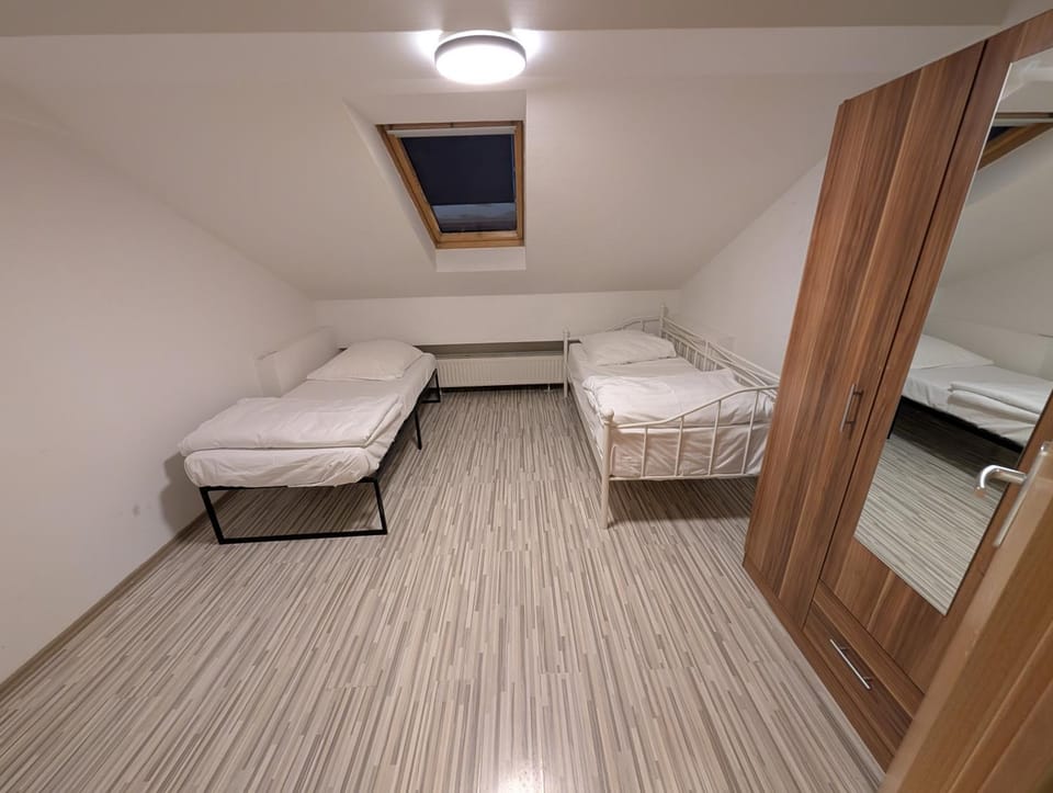 Bed, Photo of the whole room, wardrobe