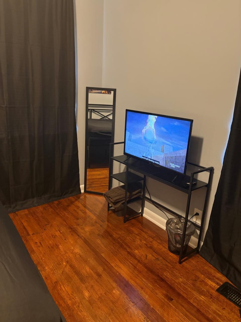 Cozy Private room in quite apartment Vacation rental in Birmingham