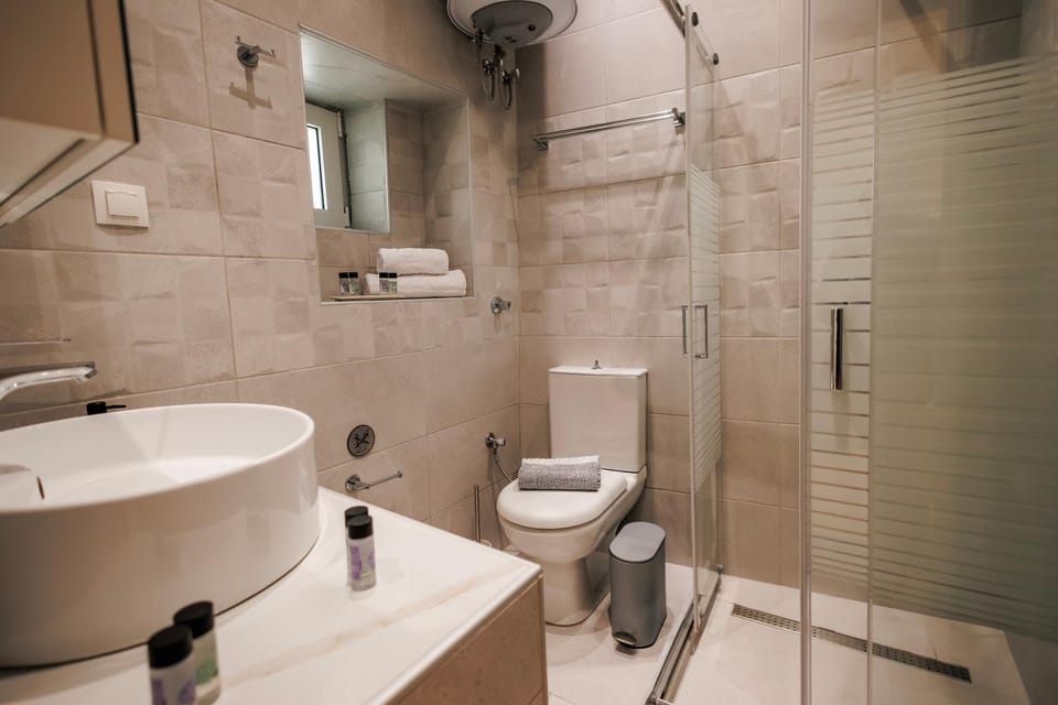 Shower, Toilet, Bathroom