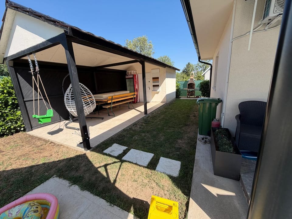 Property building, Garden, Garden, Garden view