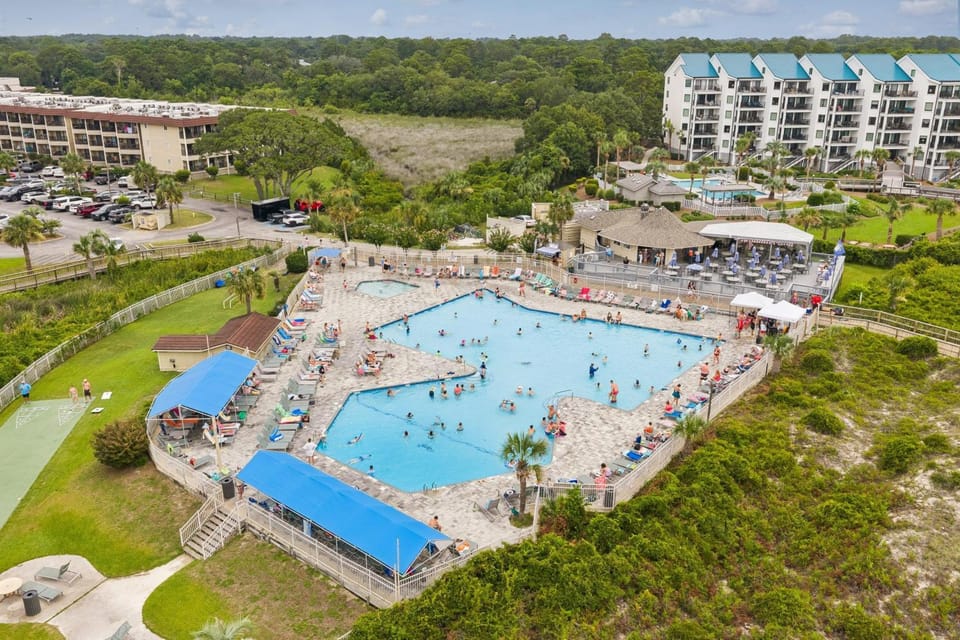 Bird's eye view, Pool view, Swimming pool